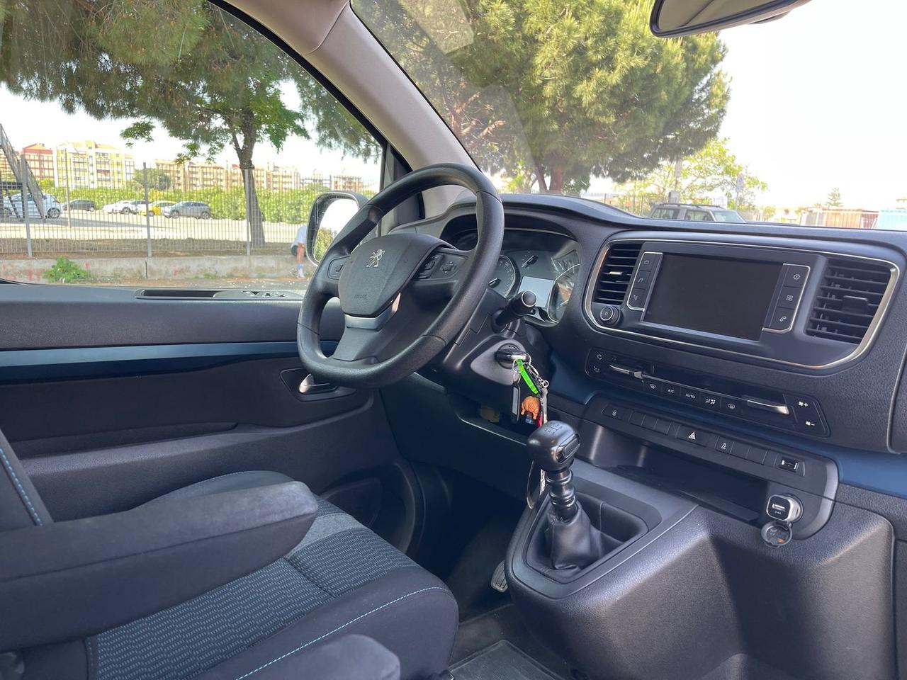Peugeot Traveller 2.0 Blue HDI Active #10681
