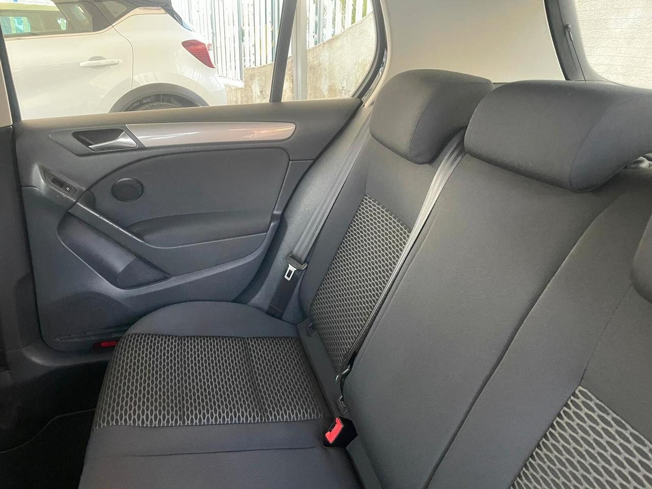 Volkswagen Golf 1.6 TDI DPF 5p. Highline