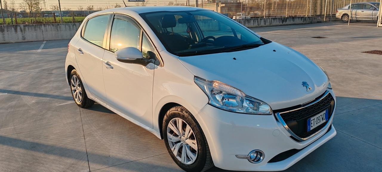 Peugeot 208 1.4 VTi 95 CV 5p. GPL ACCESS 3500€