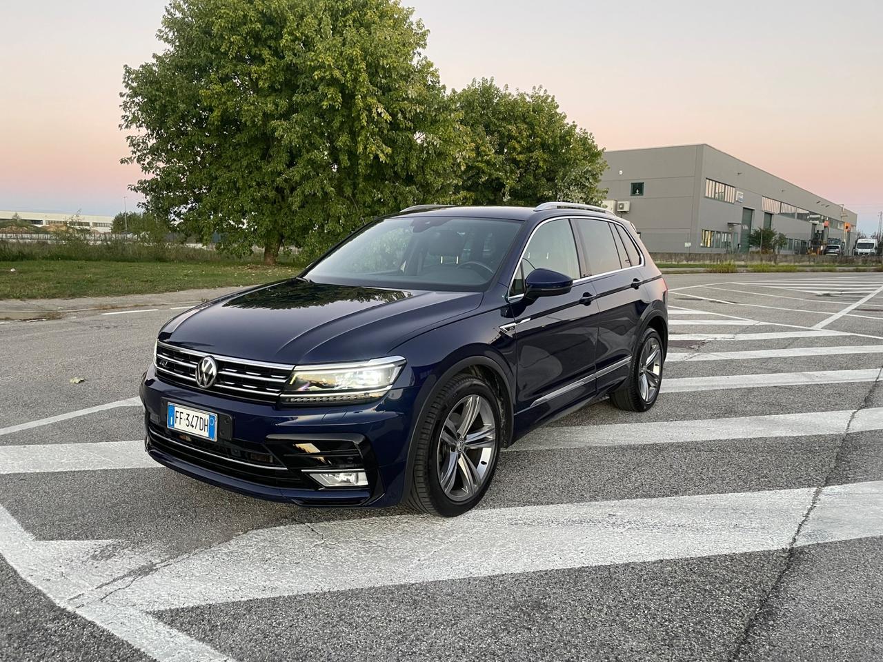 Volkswagen Tiguan 2.0 TDI R LINE SCR DSG BMT