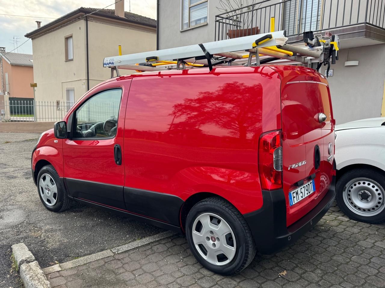 Fiat Fiorino 1.3 MJT 95CV Cargo Adventure Allestito