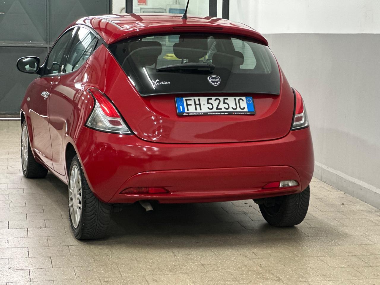 Lancia Ypsilon 1.2 69 CV 5 porte GPL Ecochic Gold