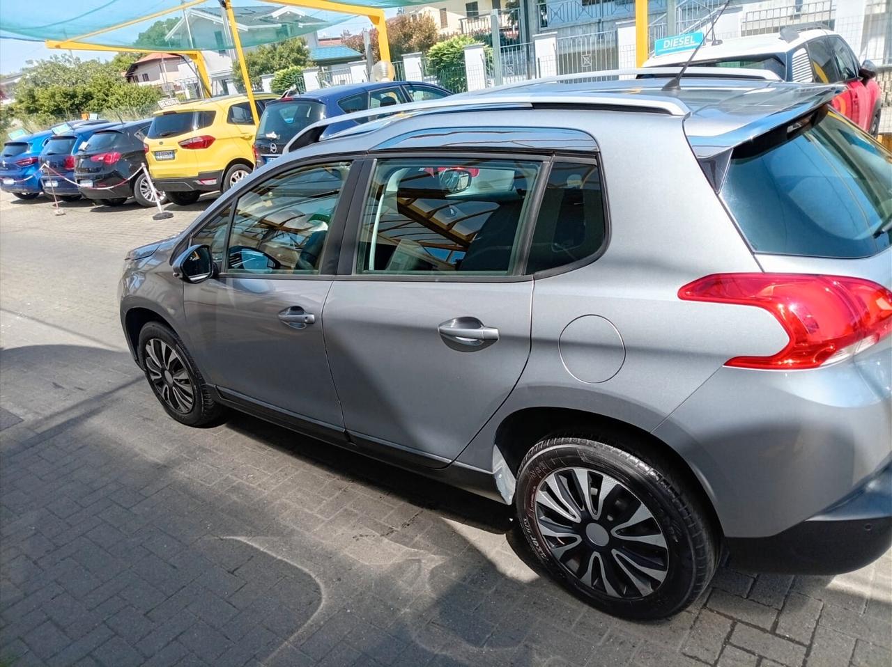 Peugeot 2008 1.2 VTi 82CV Allure