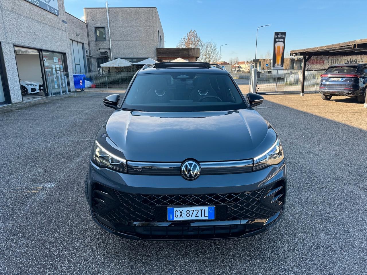 Volkswagen Tiguan 2.0 tdi R-Line Plus 150cv dsg IVA ESPOSTA