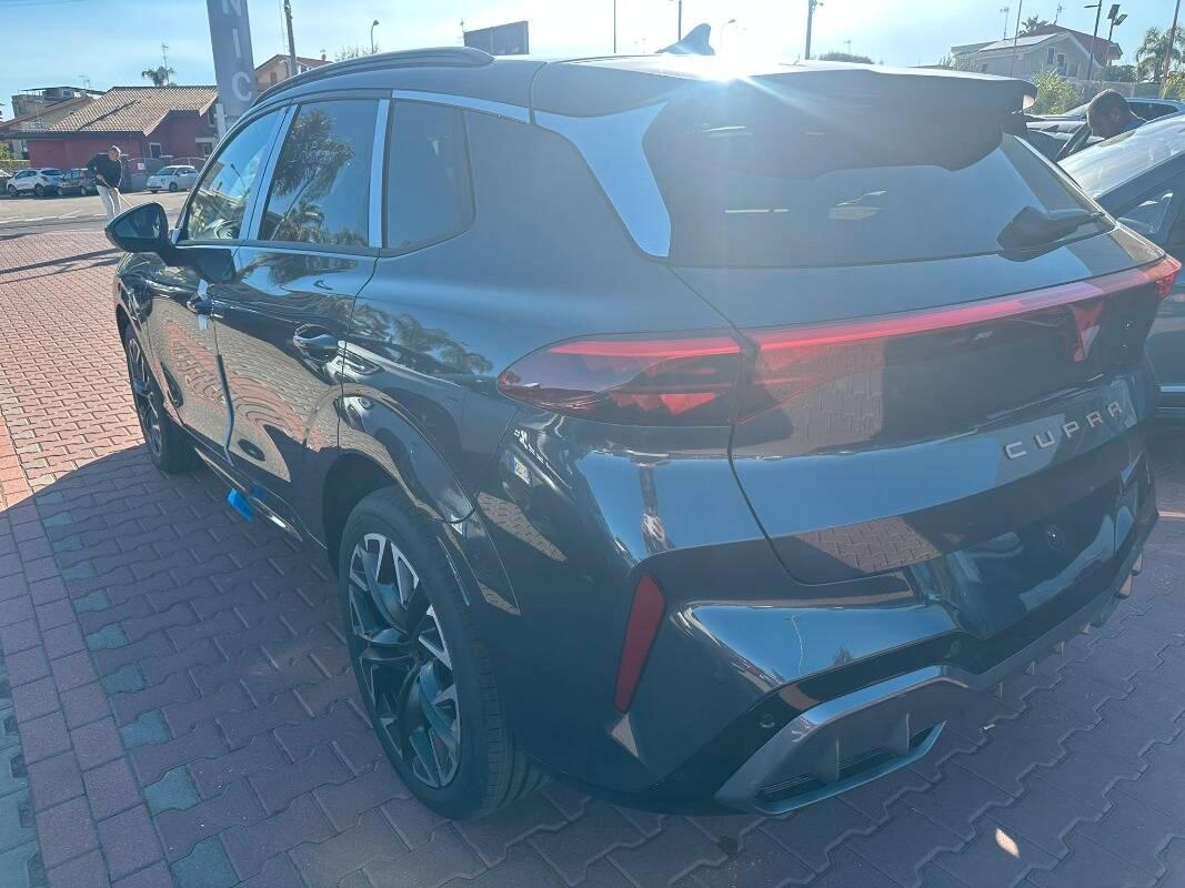Cupra Terramar 1.5 e-hybrid VZ 272cv dsg