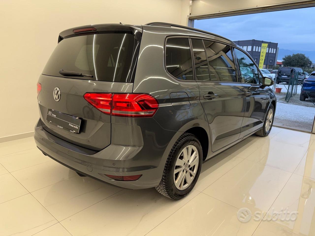 Volkswagen Touran 2.0 TDI 115 CV DSG IVA 7 posti