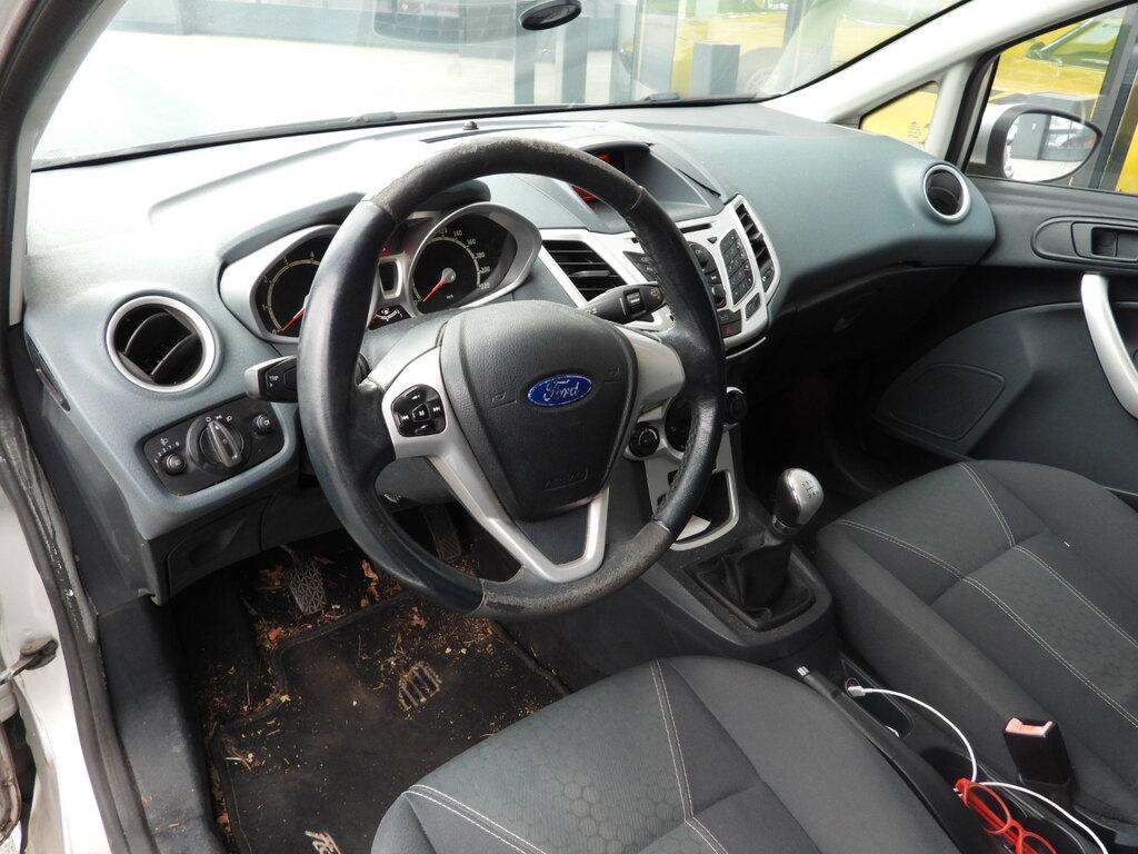 Ford Fiesta 5 Porte 1.2 Titanium