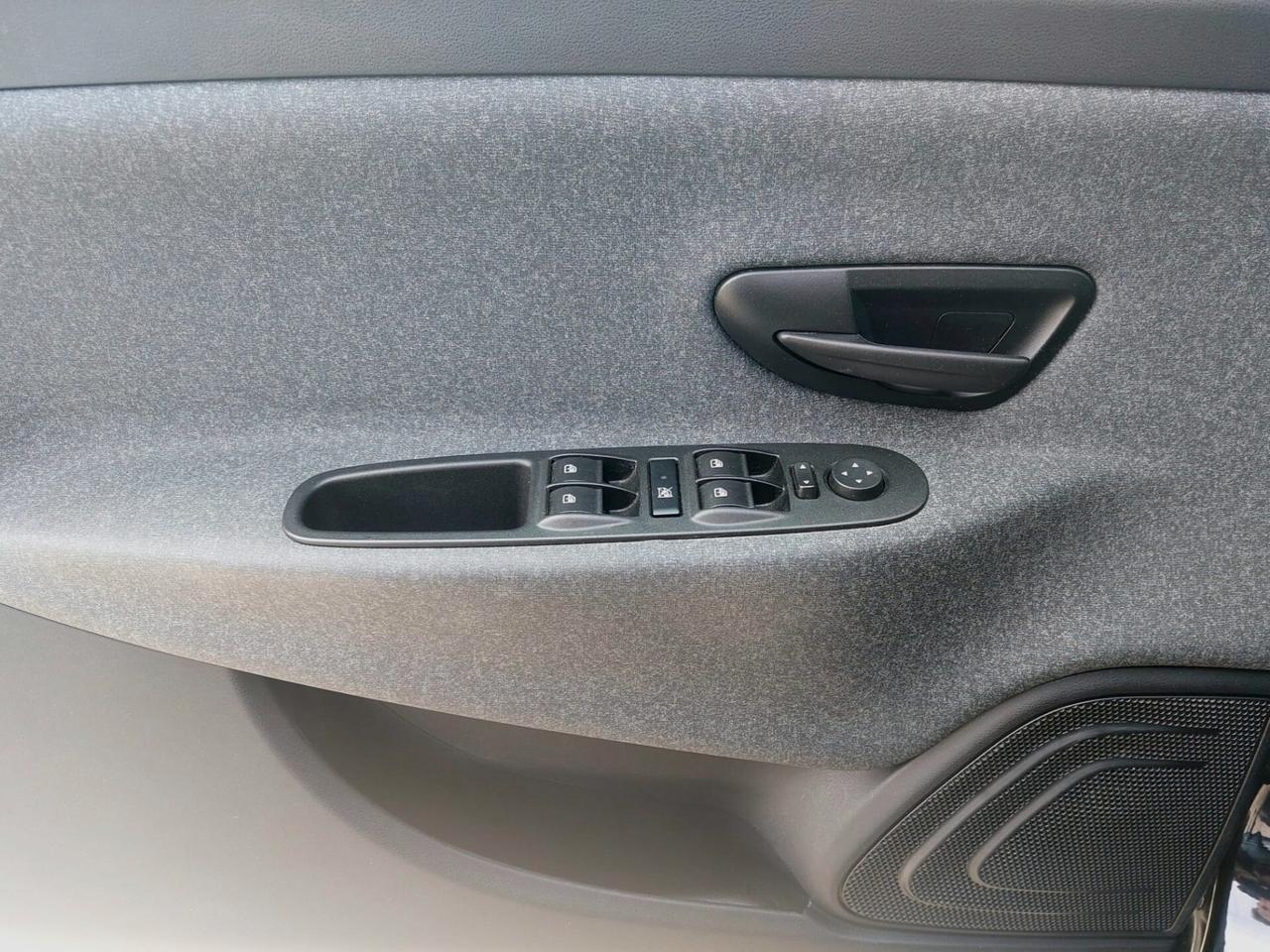 LANCIA Ypsilon 1.0 FireFly Hybrid Silver - 2023