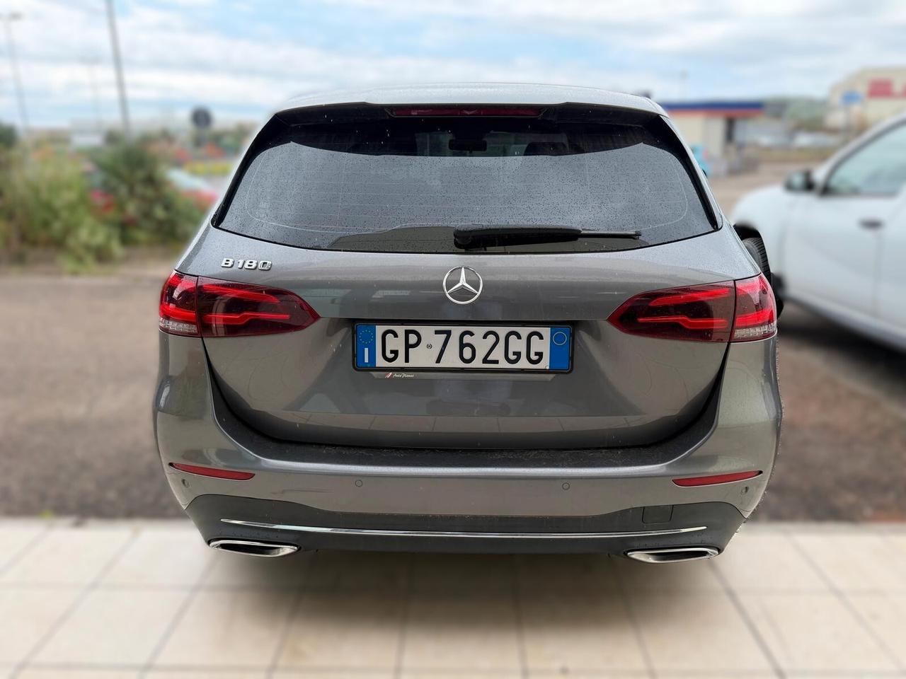Mercedes-benz B 180 2020