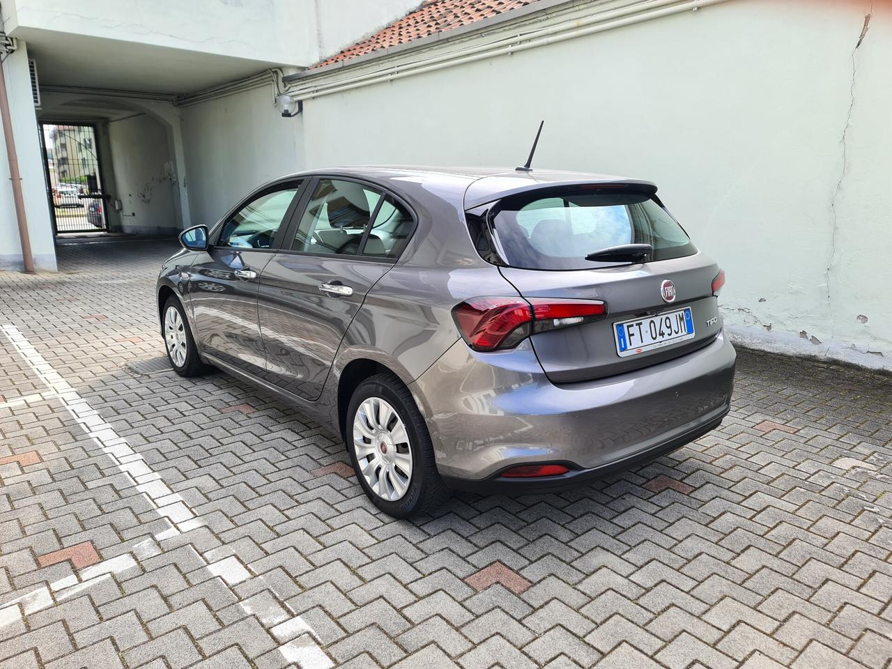 Fiat Tipo 1.6 Mjt S&S 5 porte 120 cv E6d-temp