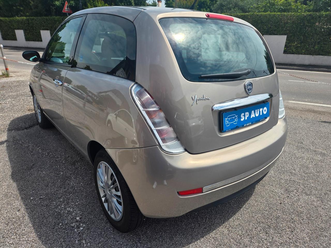 Lancia Ypsilon NEOPATENTATI - 2008