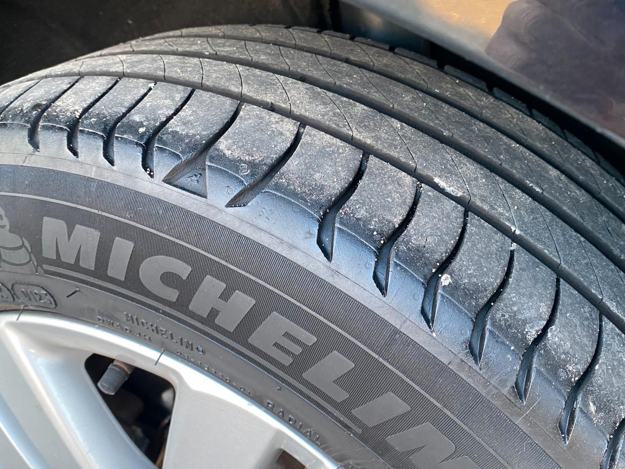 VOLKSWAGEN Passat SW 2.0 TDI UNIPRO'