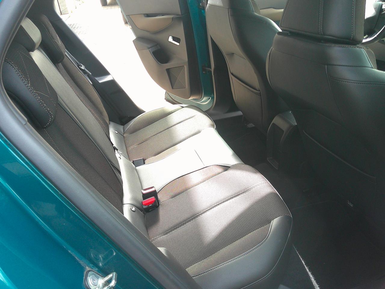 Ds DS3 3 Crossback BlueHDi 100 So Chic