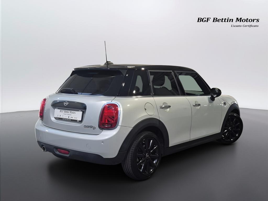 Mini Cooper D 1.5 TwinPower Turbo Cooper D Boost DCT
