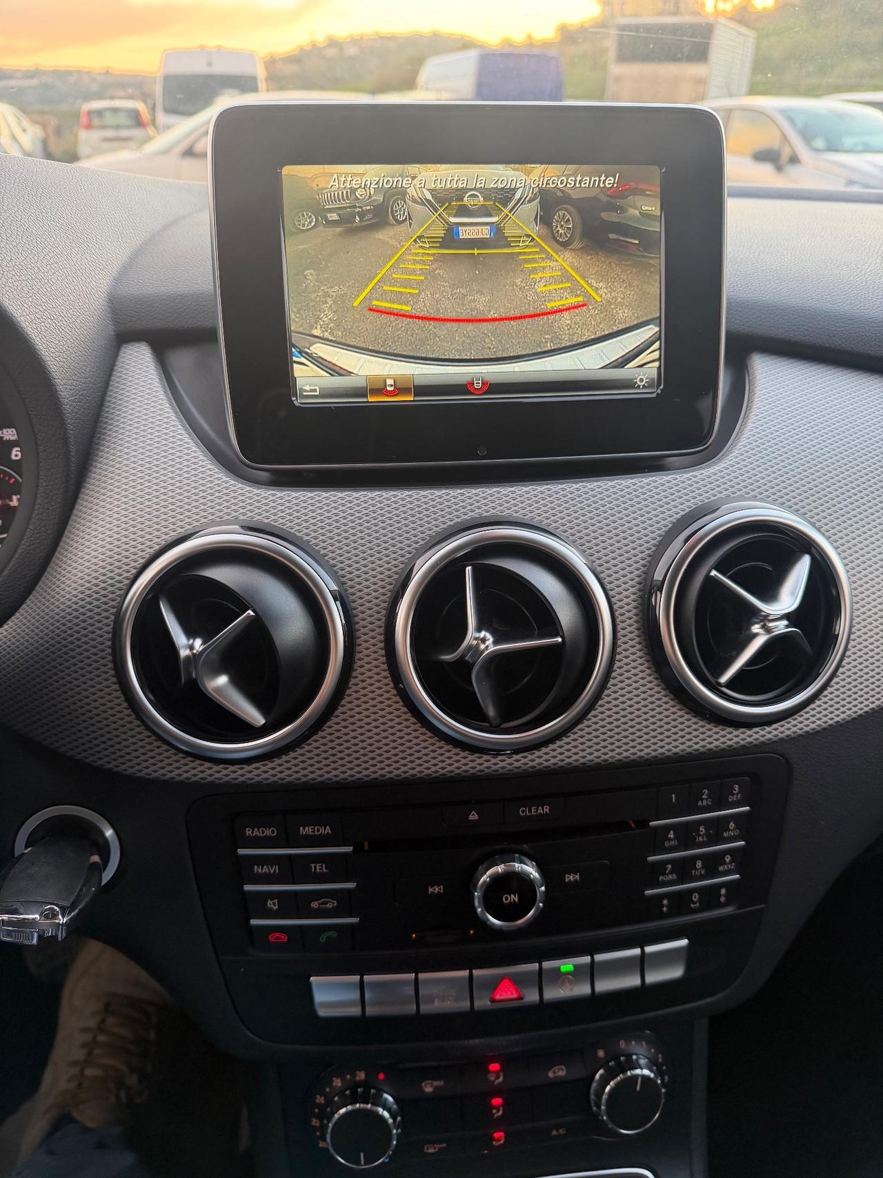 Mercedes-benz B 180 d Business