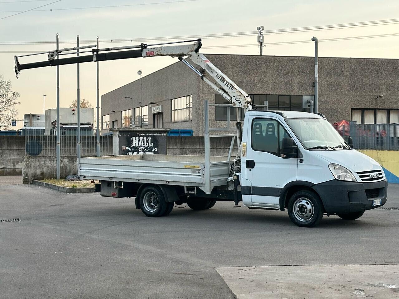 IVECO DAILY 35C12 CON GRU BONFIGLIOLI P35 SUPER PREZZO!