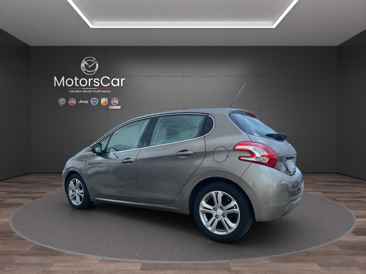 PEUGEOT 208 1.2 VTi 82 CV 5p. Allure