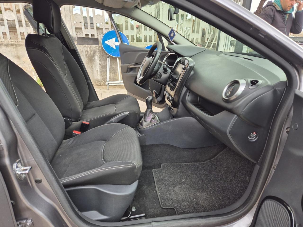 Renault Clio 1.5 dCi 8V 75CV 5 porte Costume National