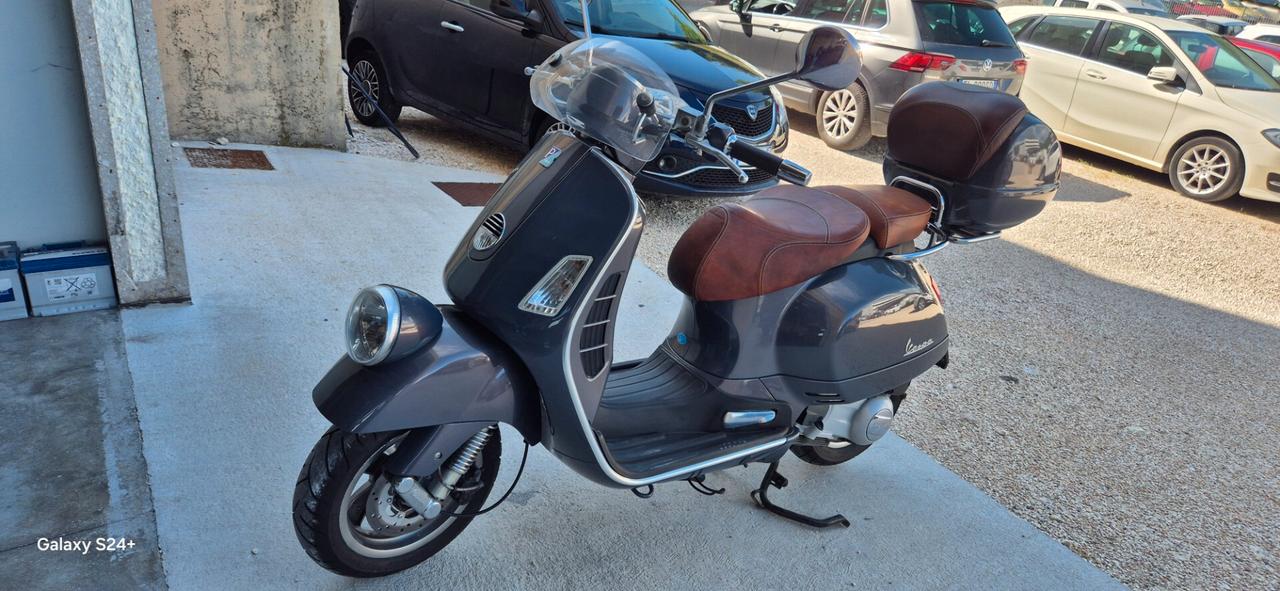 VENDO VESPA GTV 250 ie OTTIMO STATO