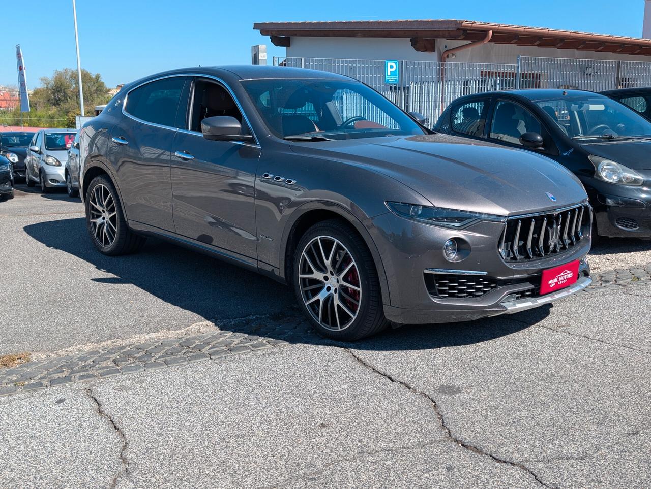 Maserati Levante V6 Diesel 275 CV AWD Granlusso