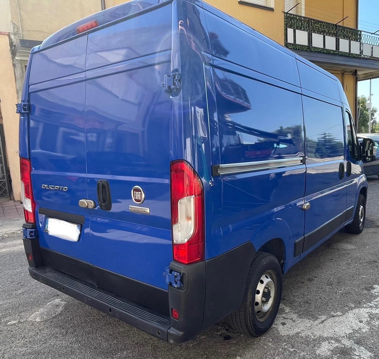 Fiat Ducato 33 2.2 Mjt 120CV Furgone