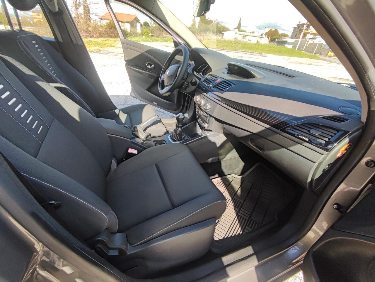 Renault Megane Mégane 1.5 dCi 110CV SporTour Attractive