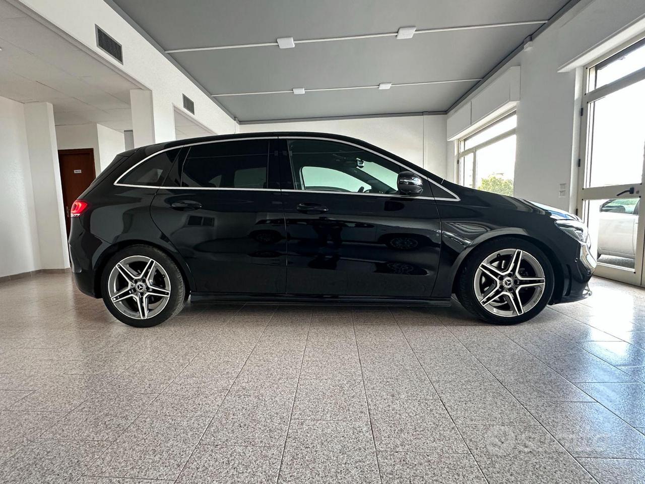 Mercedes-Benz B 180d Premium AMG - 114.000km