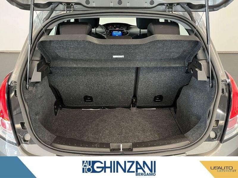 Lancia Ypsilon 1.0 FireFly 5 porte S&S Hybrid Platino - Km0