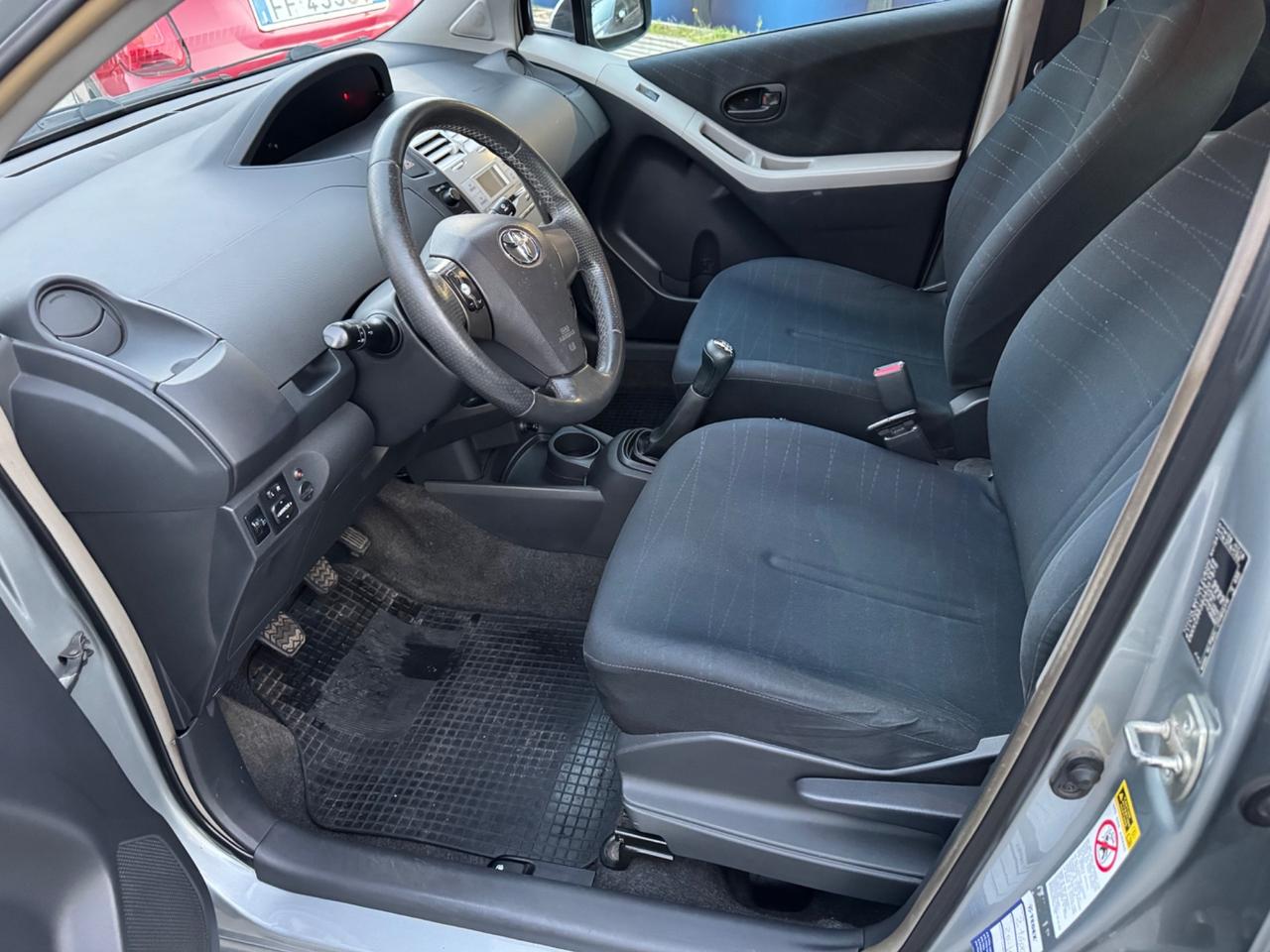 Toyota Yaris 1.4 D-4D 5 porte Sol