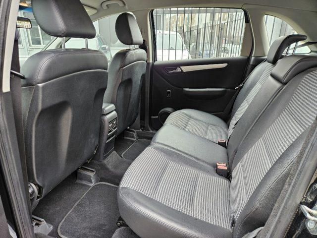 MERCEDES-BENZ B 200 CDI Sport