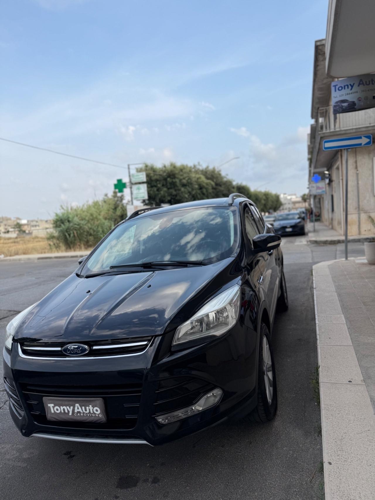 Ford Kuga 2.0 tdci Titanium 4wd 140cv powershift NAVI,PELLE,CAMBIO AUTOMATICO SOSTITUITO NUOVO 05/2025