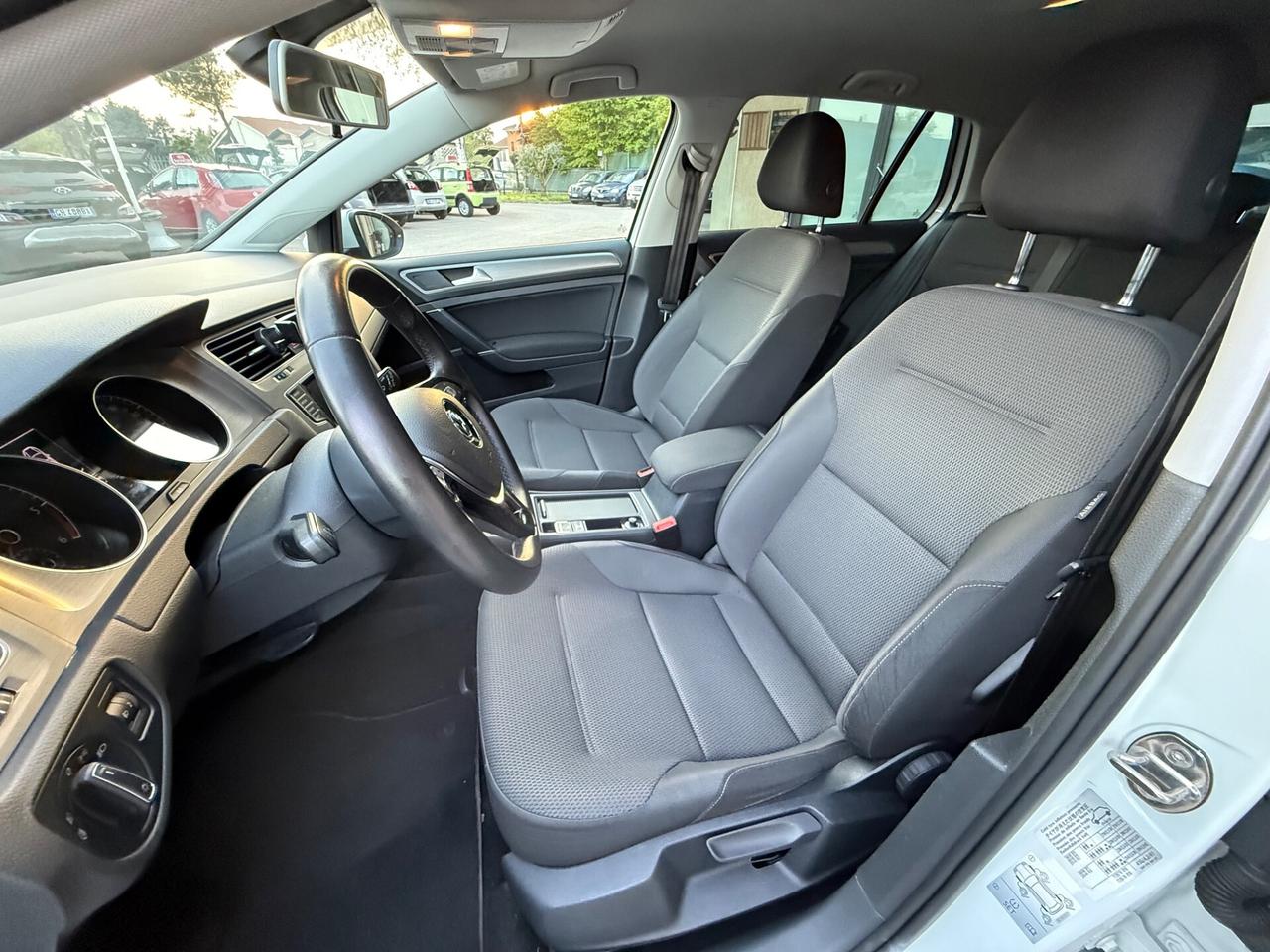 Volkswagen Golf Business 1.6 TDI 5p. Comfortline BlueMotion Technology