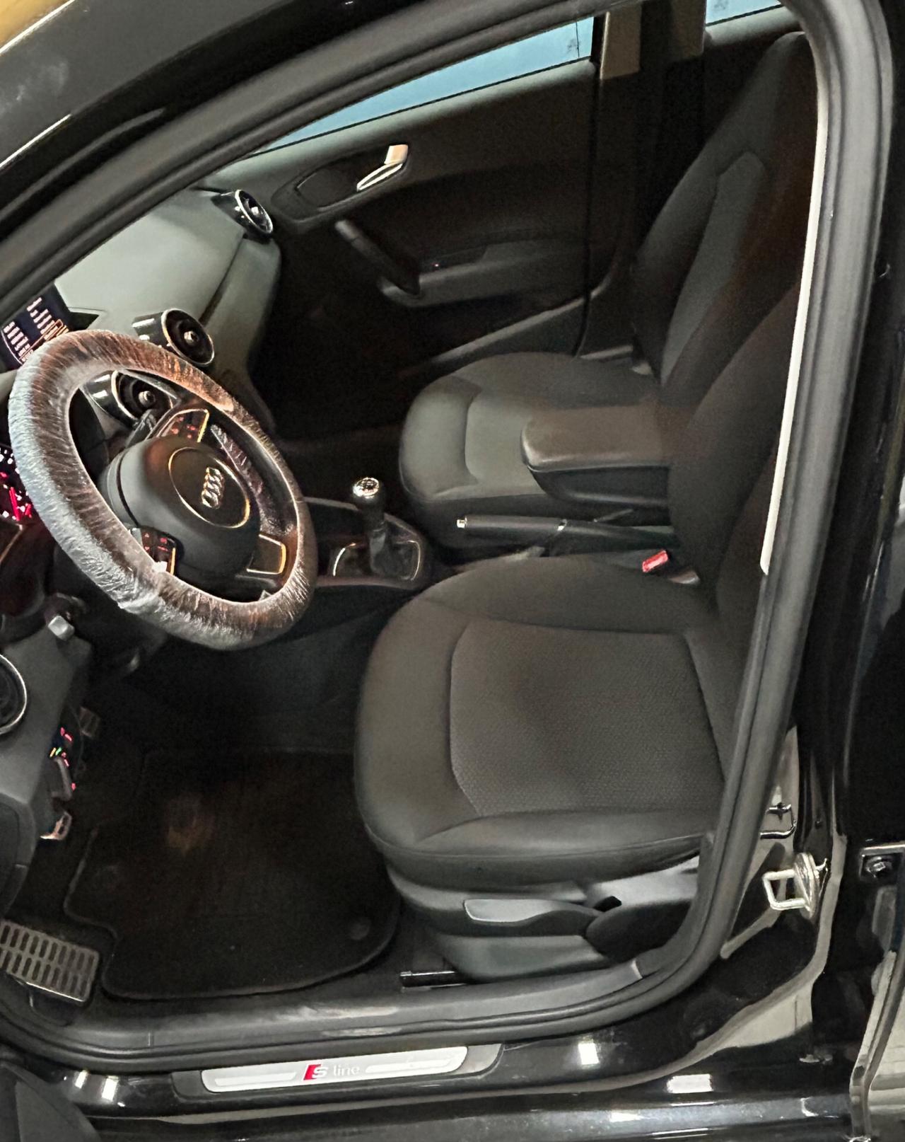 AUDI A1 1.6 Tdi “S-LINE PLUS/X NEOPATENTATI”-2015