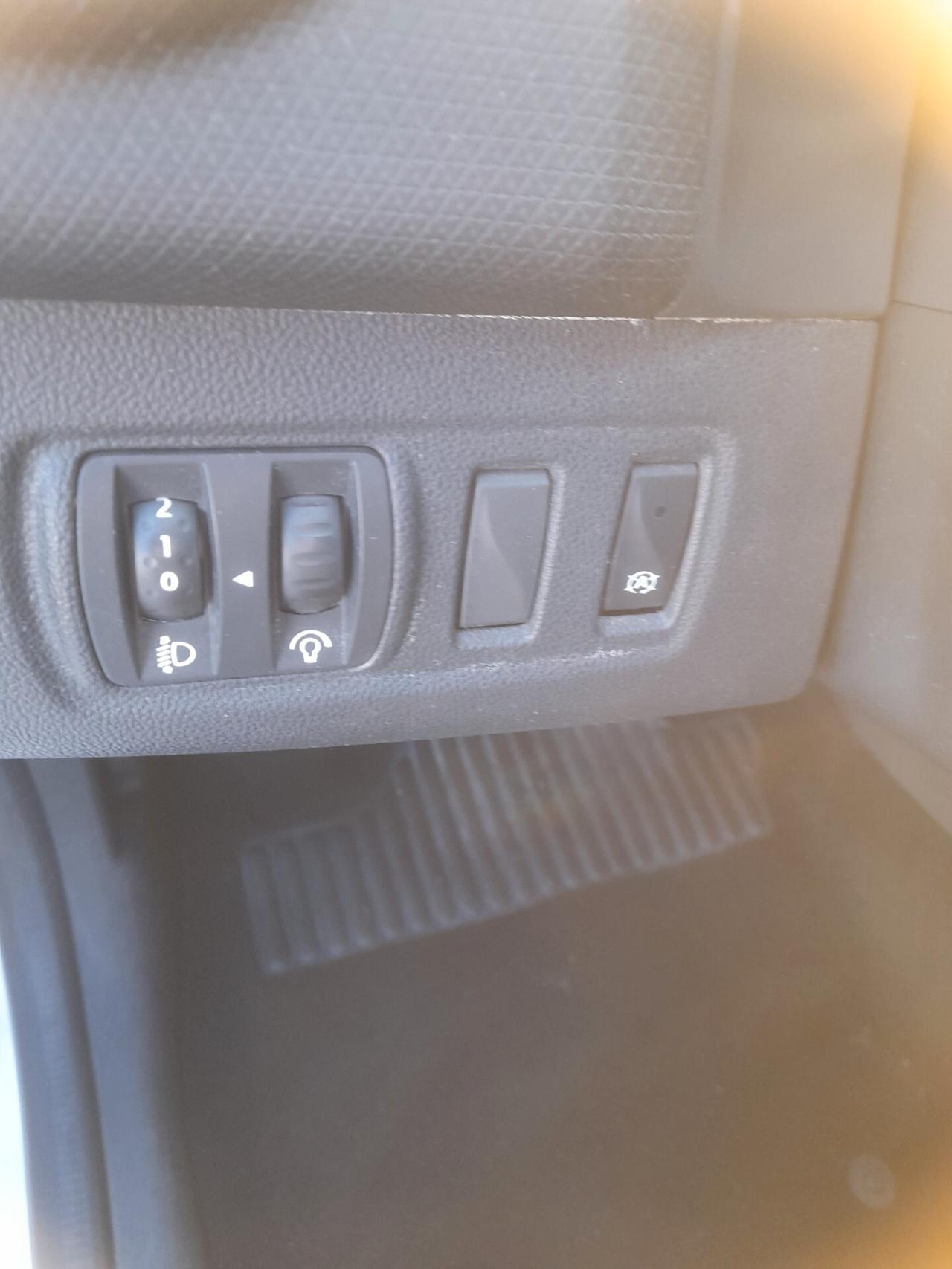 Renault Clio dCi 75CV Zen