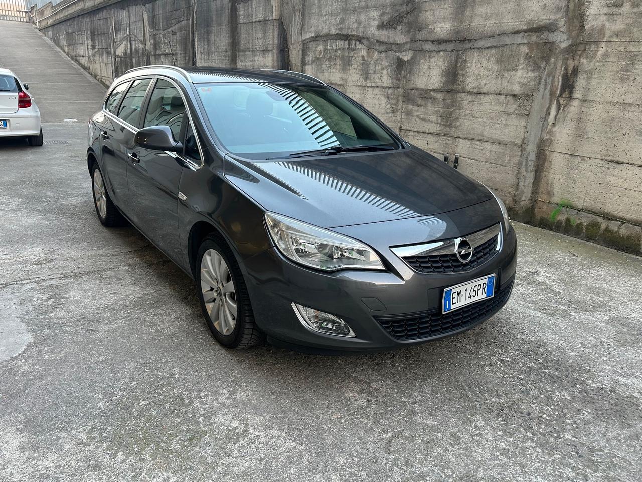 Opel Astra 1.7 CDTI 110CV Sports Tourer Cosmo