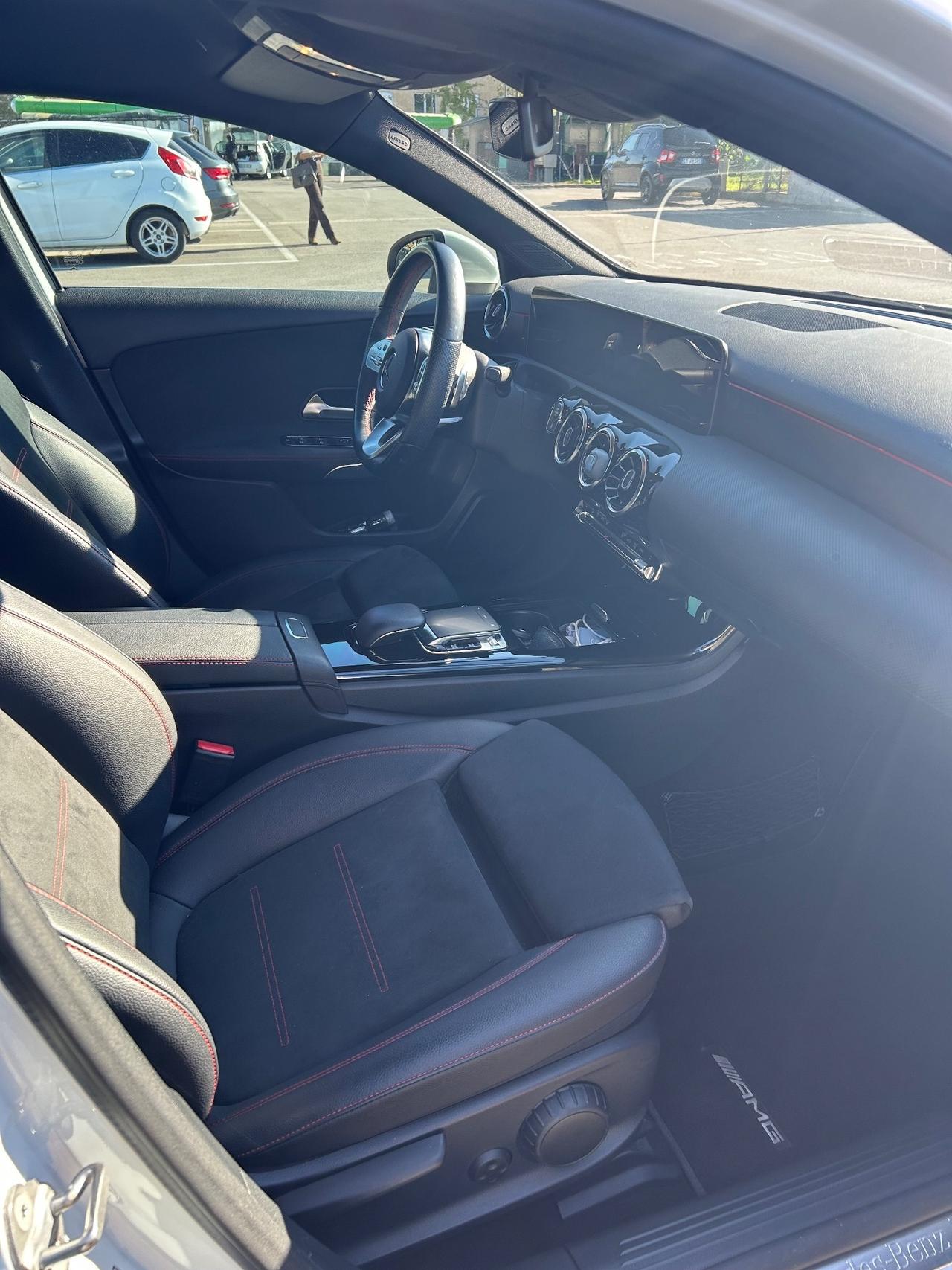 Mercedes-benz A 200d Premium Plus AMG