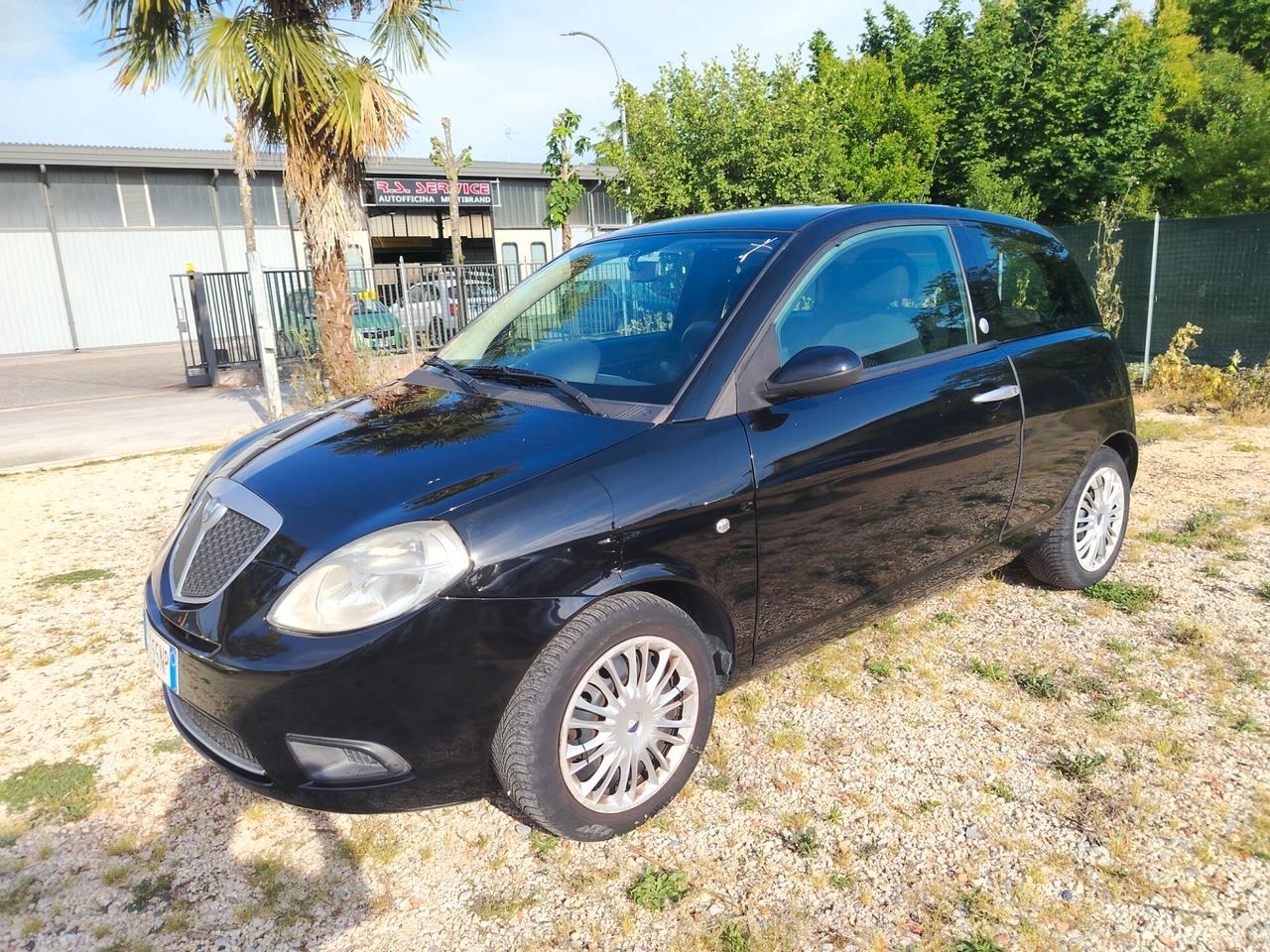 Lancia Ypsilon 1.4 Argento Ecochic GPL