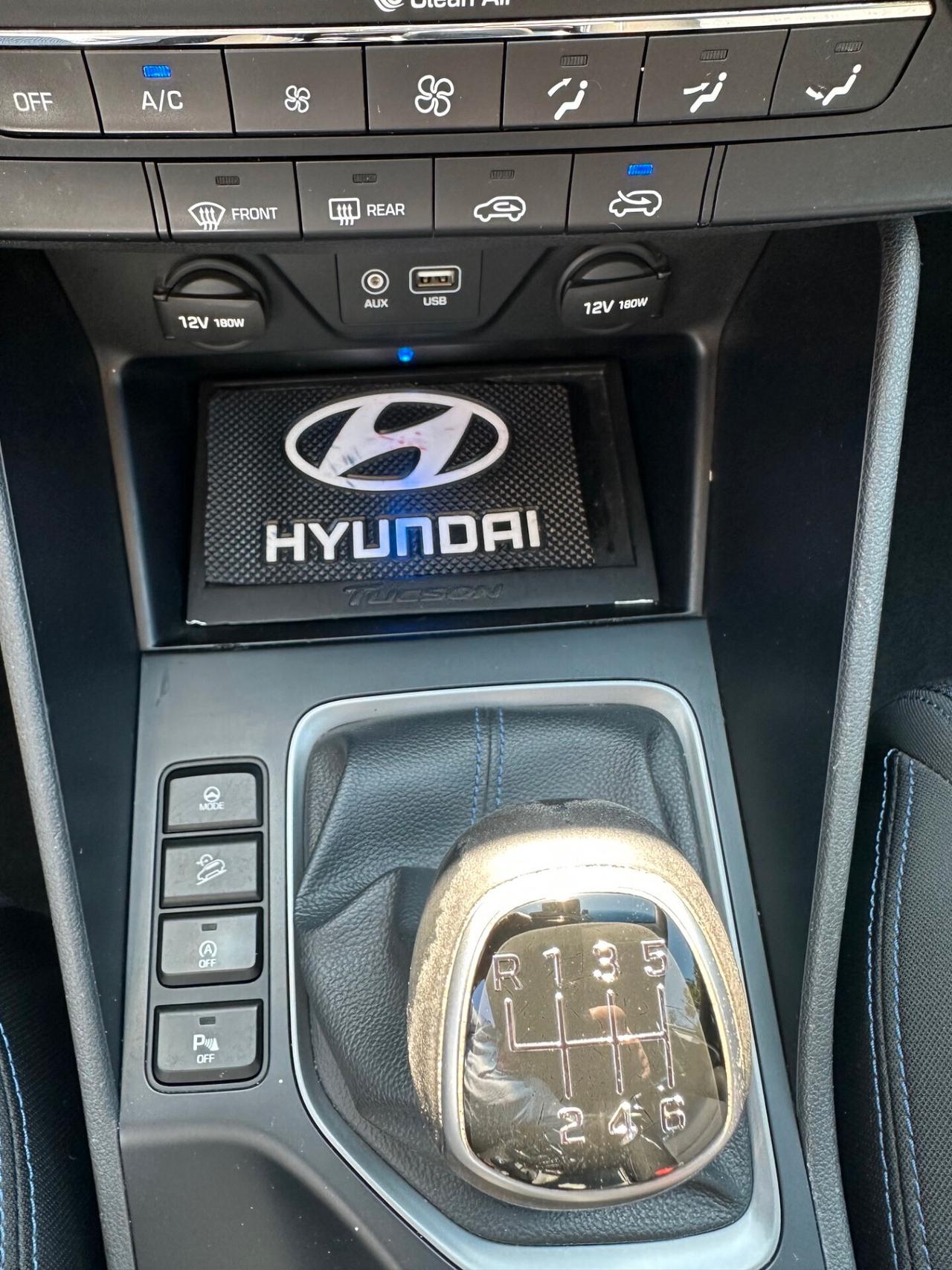 Hyundai Tucson 1.7 CRDi XPossible /km doc/navi/camera/pedane