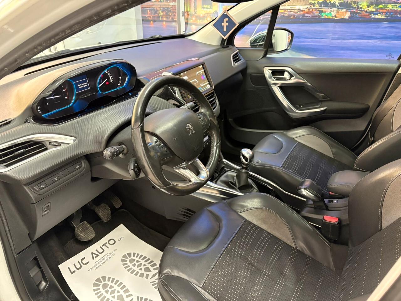 Peugeot 2008 1.6 e-HDi 115 CV Stop&Start Allure