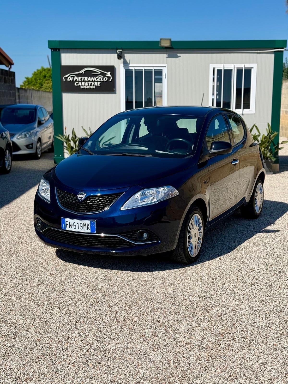 Lancia Ypsilon 1.3 MJT 16V 80 CV 5 porte S&S Gold