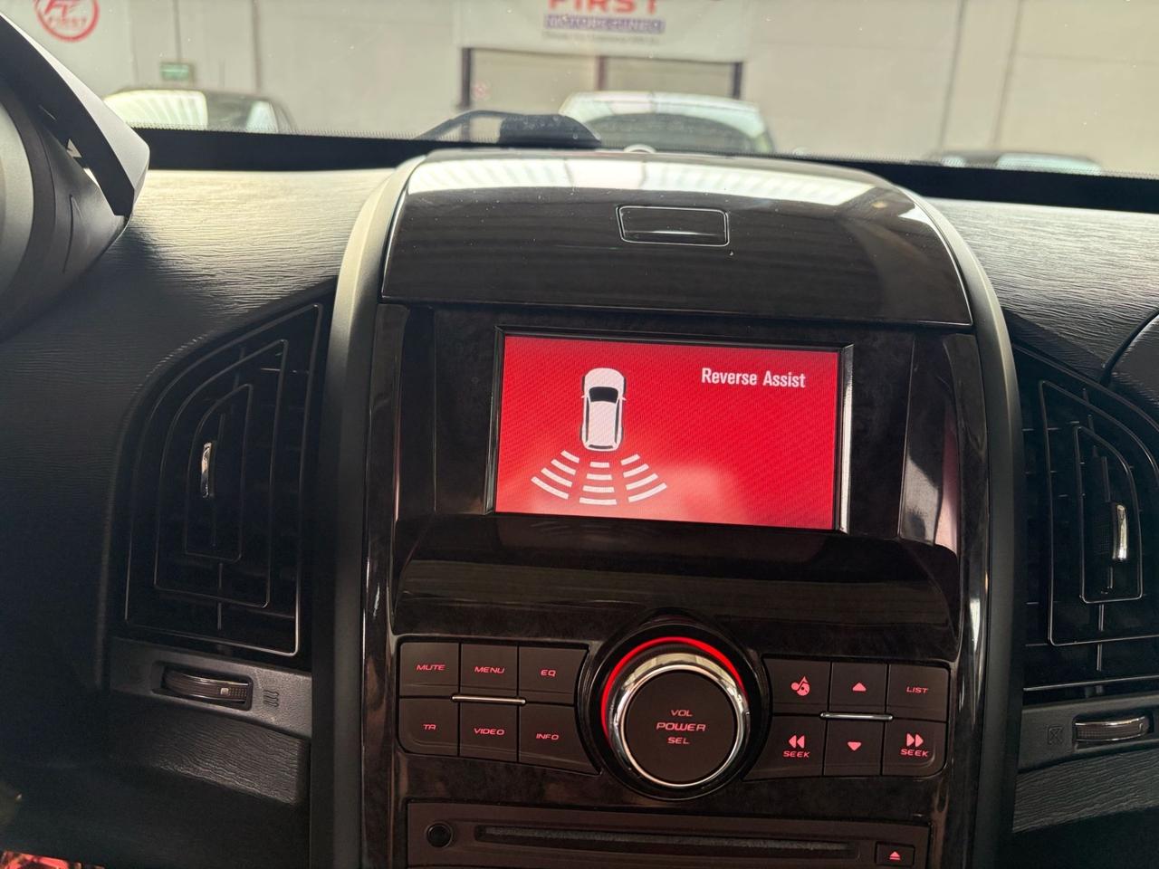 Mahindra XUV500 2.2 16V AWD W8