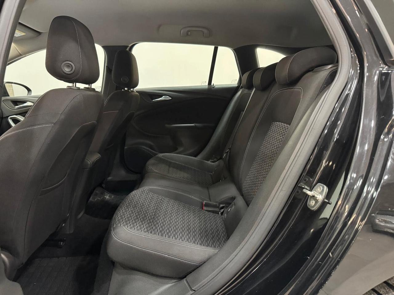 Opel Astra 1.6 CDTi 136CV aut. Sports Tourer Innovation