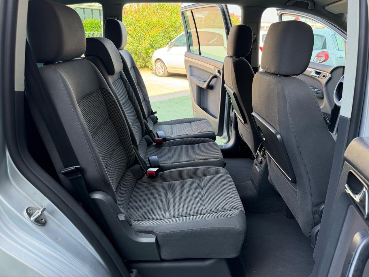 Volkswagen Touran 2.0 TDI DPF Highline