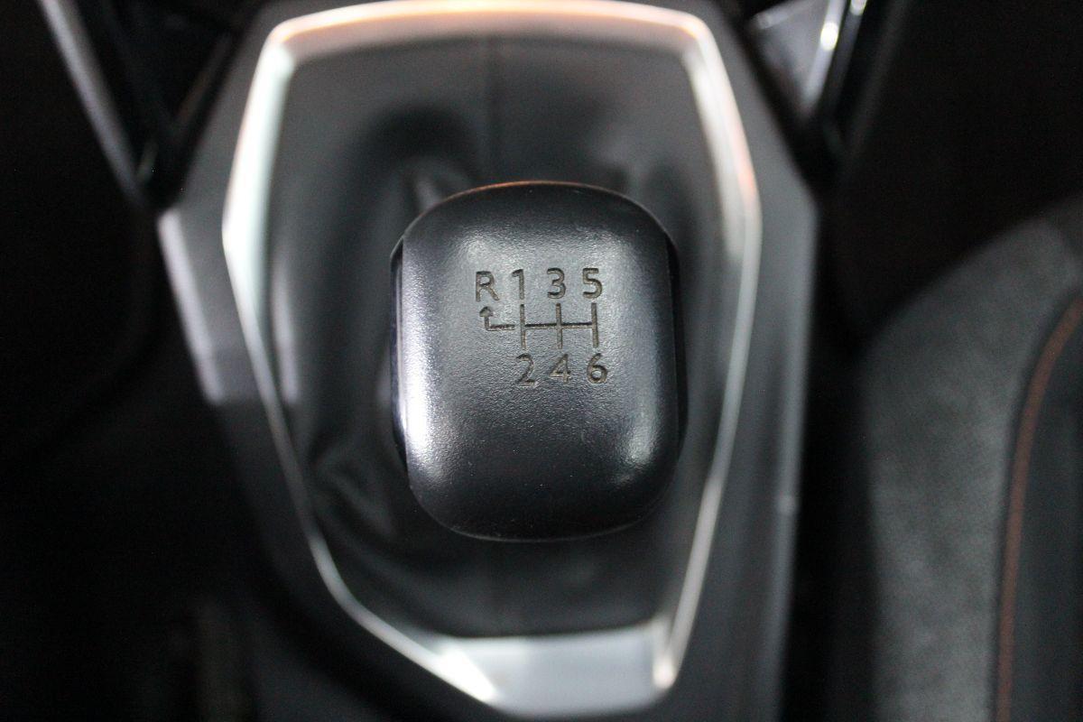 PEUGEOT - 208 - BlueHDi 100 S&S 5p. Active