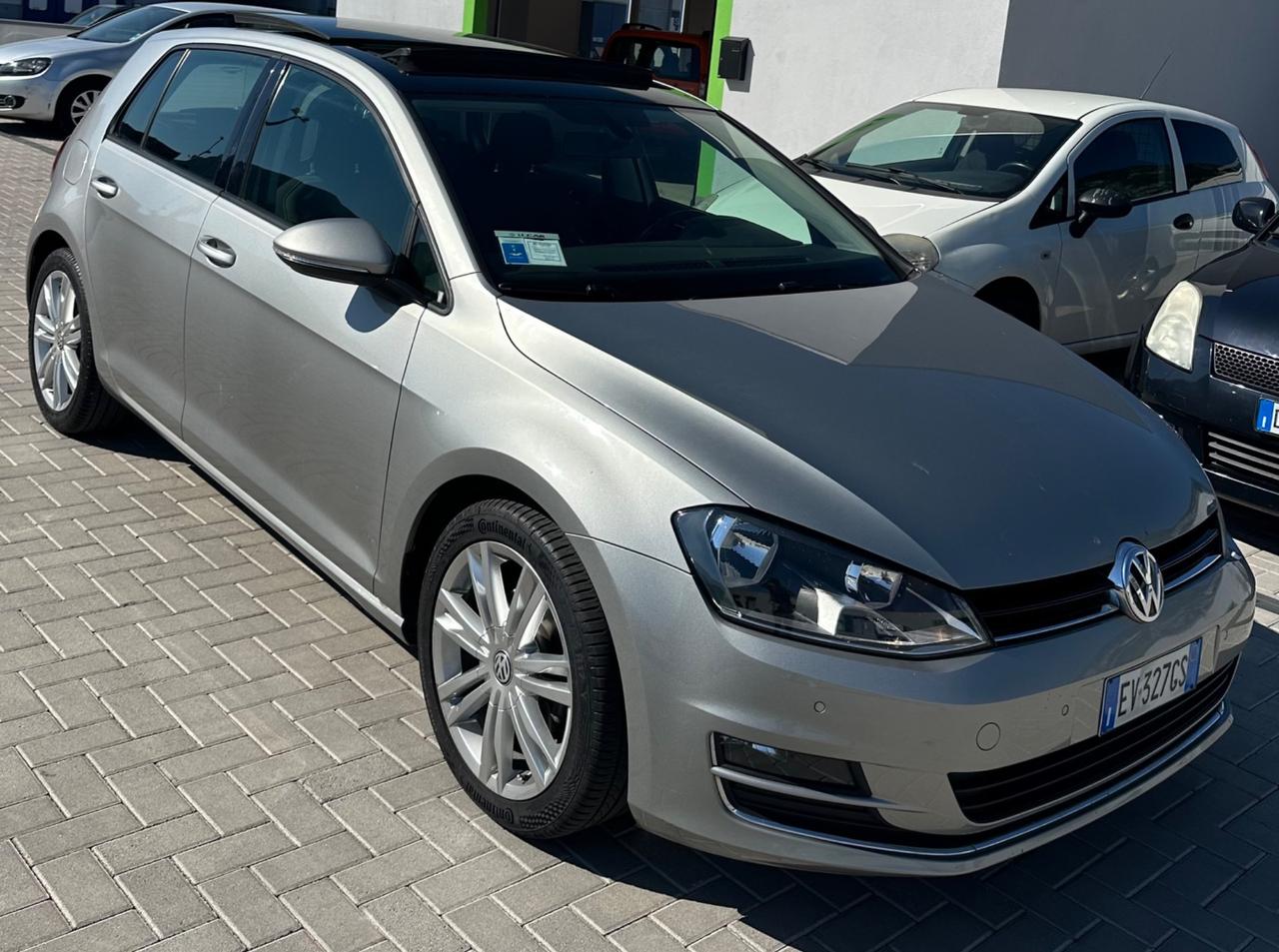 Volkswagen Golf 1.6 TDI Highline CON TETTUCCIO