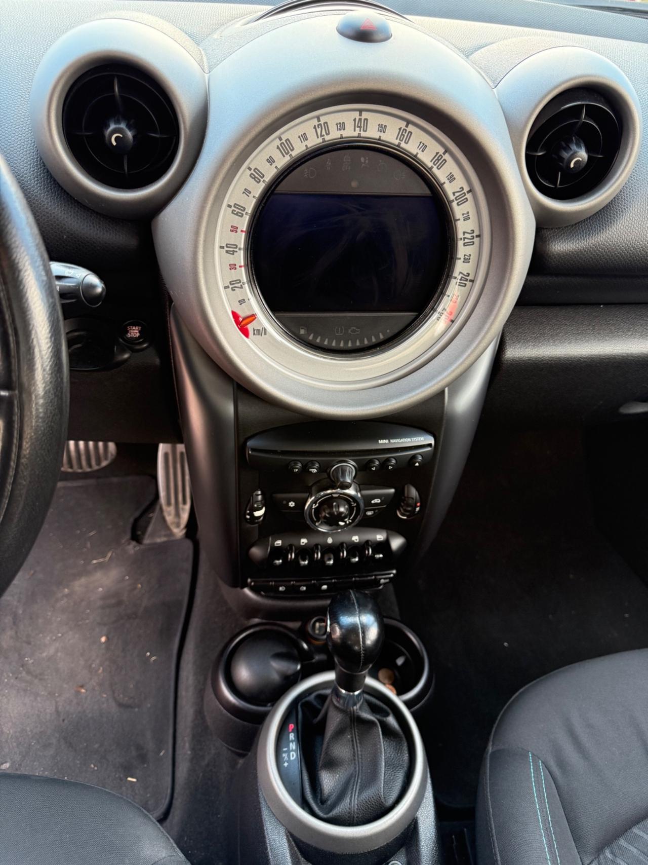 Mini Cooper Countryman 2.0 SD ALL4 X NEOPATENTATI.