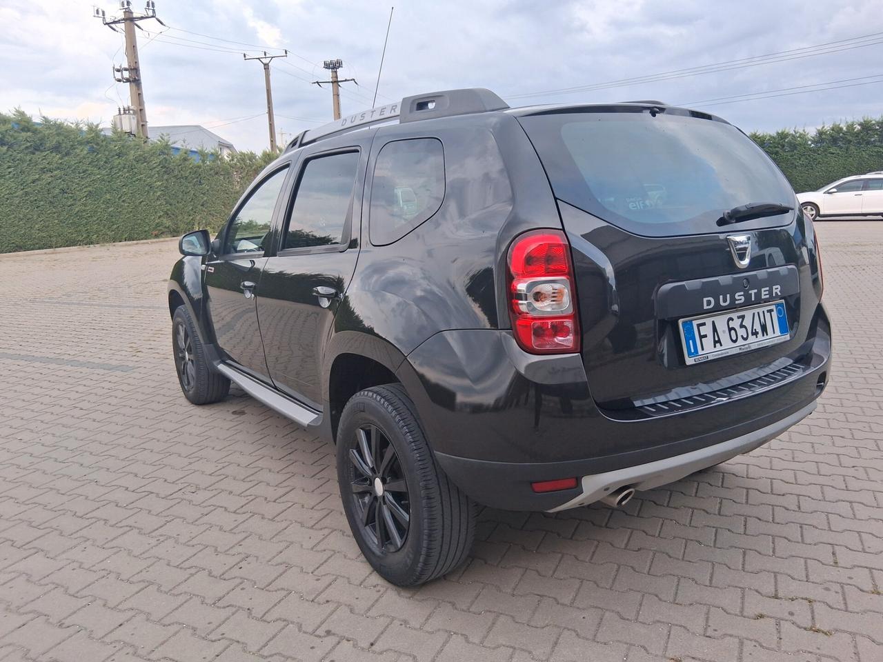 Dacia Duster 1.5 dCi 110CV Start&Stop 4x2 Lauréate..CELL 320 147 1147 WUATSAPP..CELL 3276540940