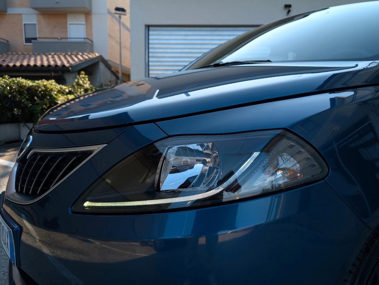 Lancia Ypsilon 1.0 FireFly S&S Hybrid 2022