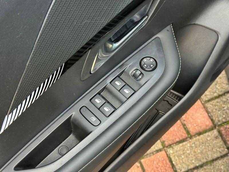 Peugeot 208 1.2 puretech Allure s&s 100cv 1.2 PureTech 100cv Allure S&S