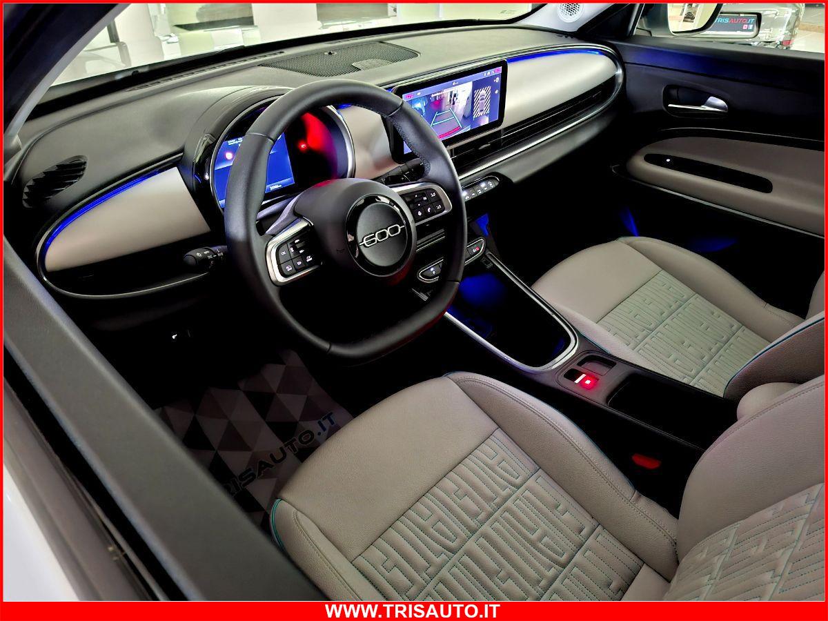 FIAT 600 1.2 T-GEN3 MHEV DCT La Prima NEOPATENTATI (FULL LED+PELLE+NAVI)